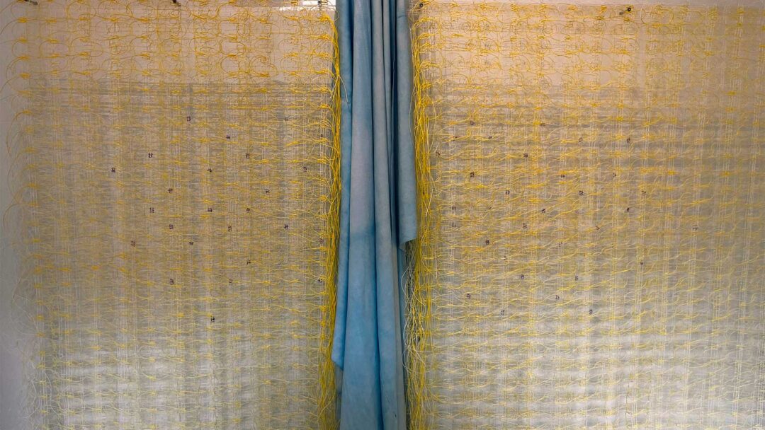 Make Peace af Anne Bjørn