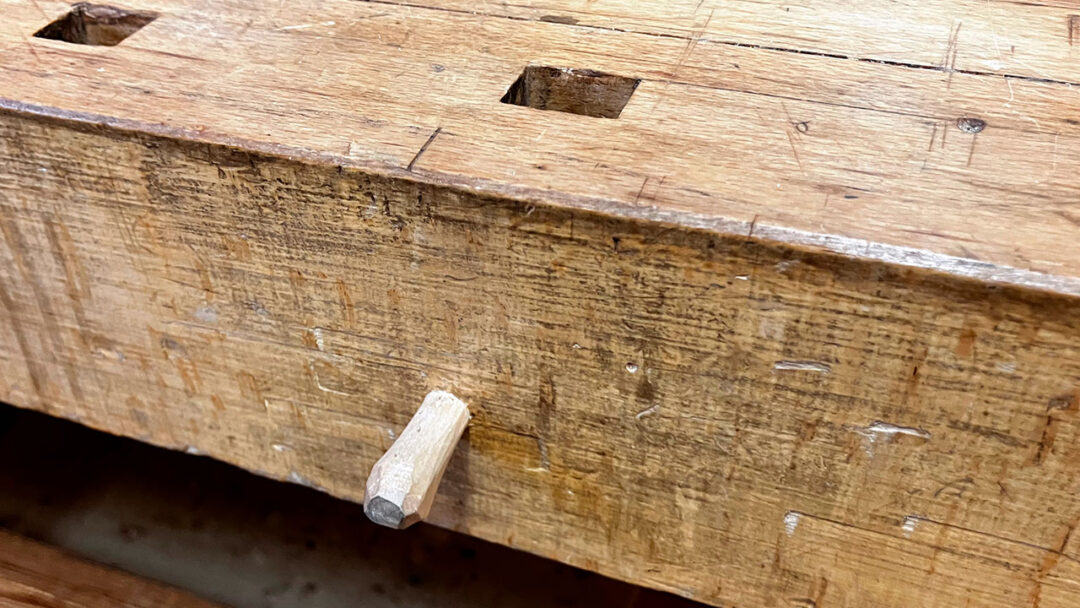 Snittet knage på høvlebænk - Säterglantan